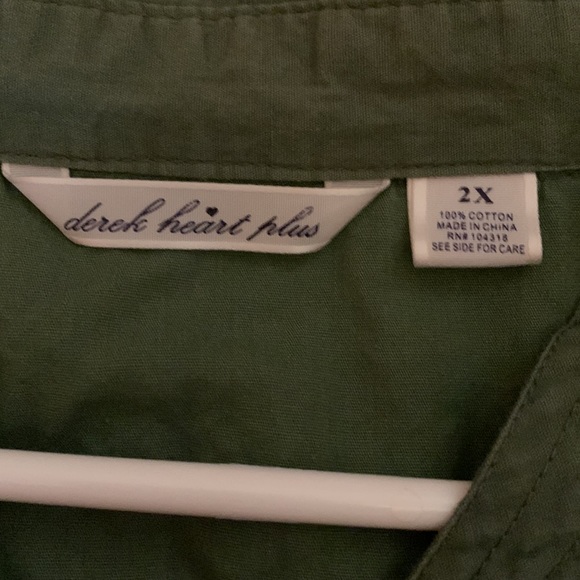 Green button up shirt - Picture 2 of 2